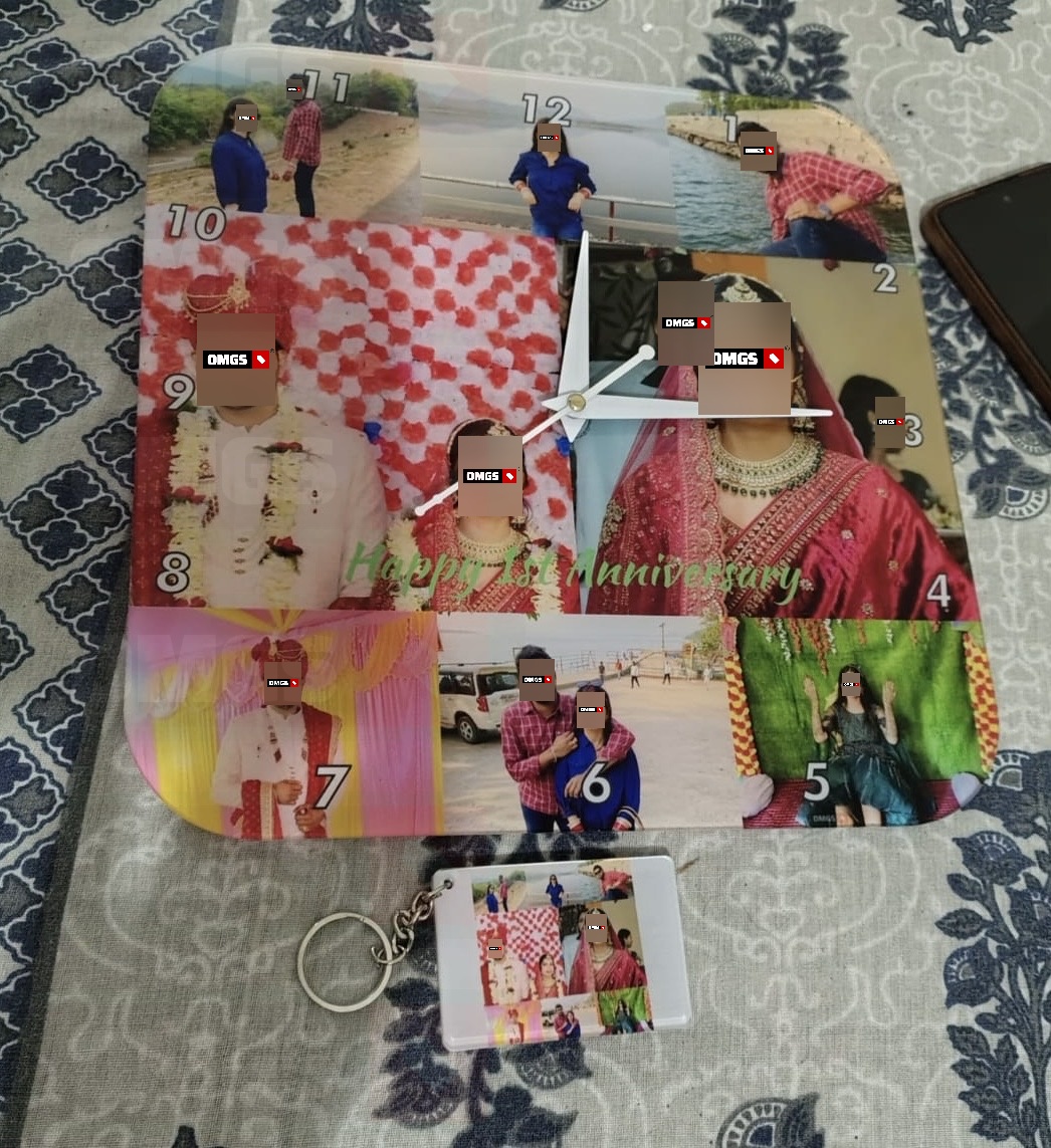 Customer photo of OMGs acrylic wall clock mounted in living room