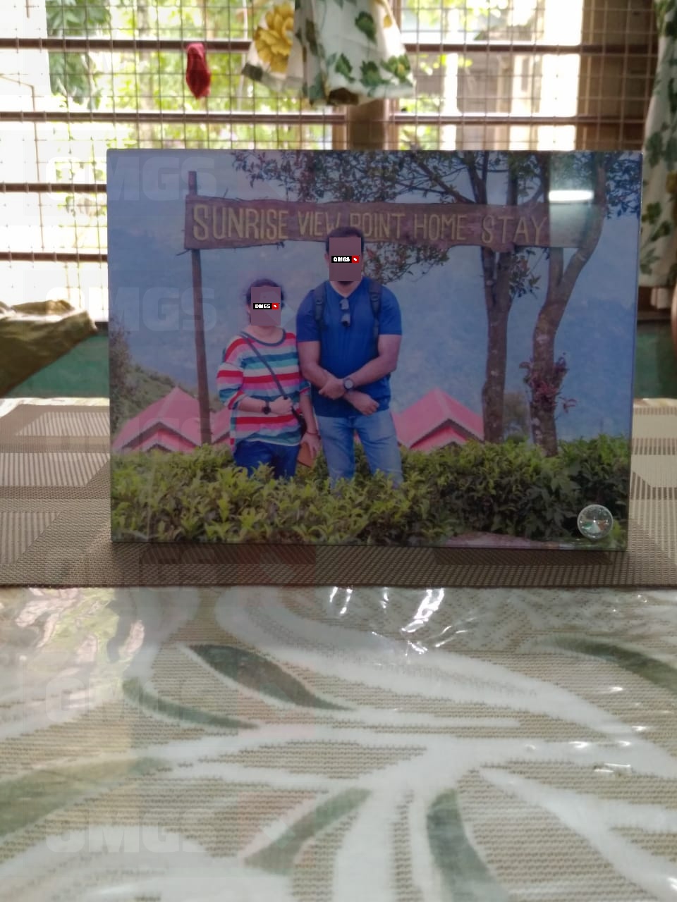 OMGs Acrylic Photo Stand photo review