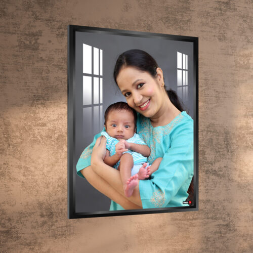 Alternative view of Aluminium Framed Acrylic Photo - Portrait Black / White Inner