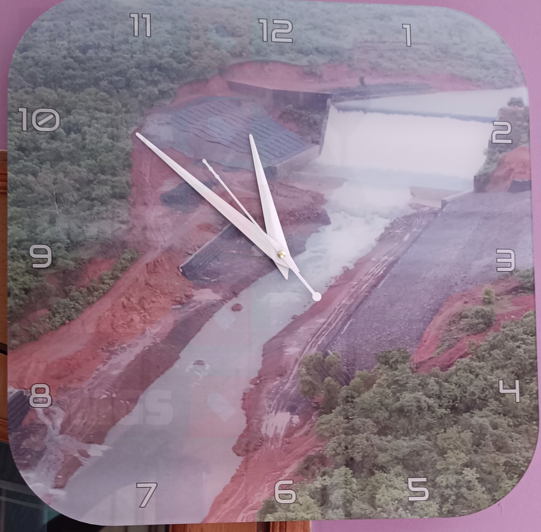 Square Wall Clocks photo review