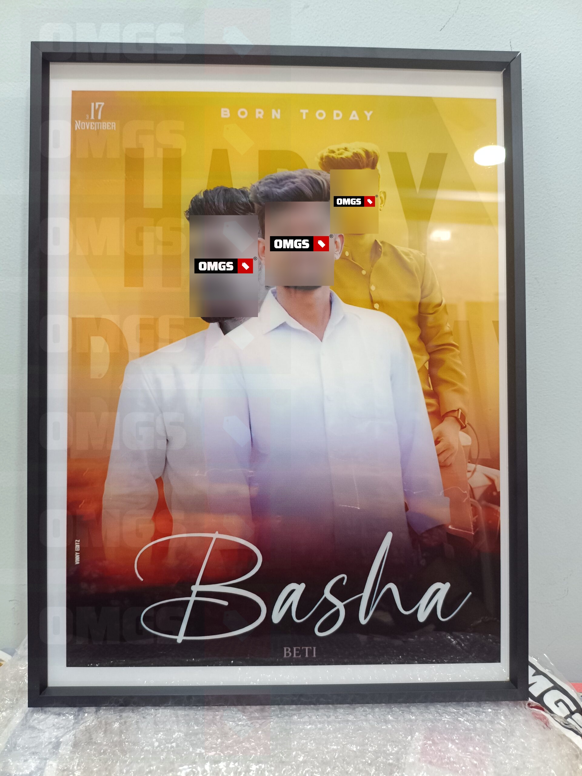 Aluminium Framed Acrylic Photo - Portrait Black / White Inner photo review