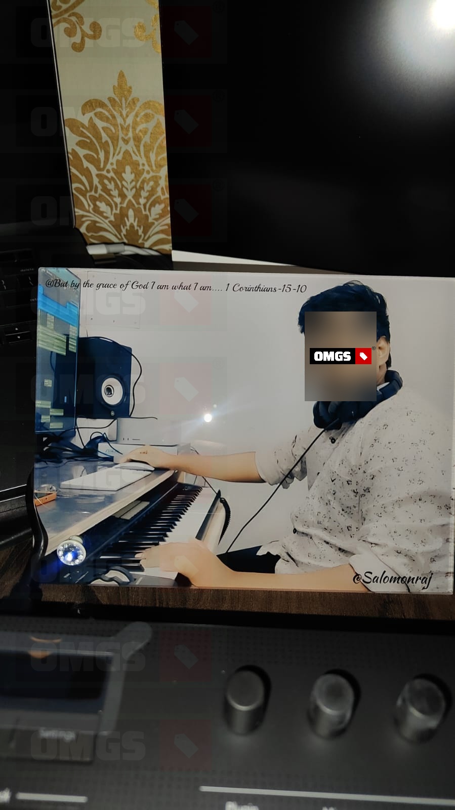 OMGs Acrylic Photo Stand photo review